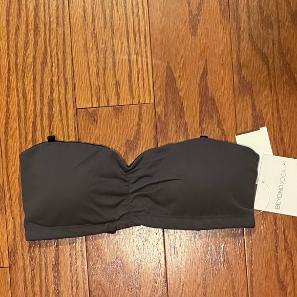NWT Beyond Yoga Bandeau L Sports Bra Steel Gray Color Missing Shoulder Straps - Picture 2 of 7